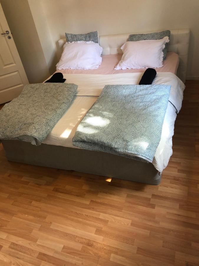 Olav Kyrres Gate 39 2 Etg 4 Soverom Ved Taket Av Stavanger