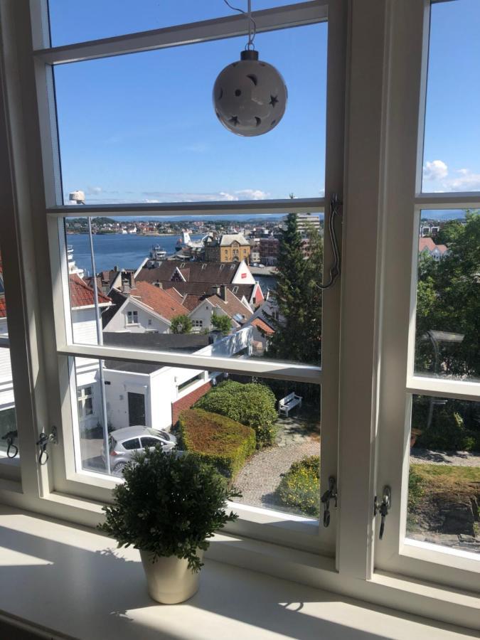 Olav Kyrres Gate 39 2 Etg 4 Soverom Ved Taket Av